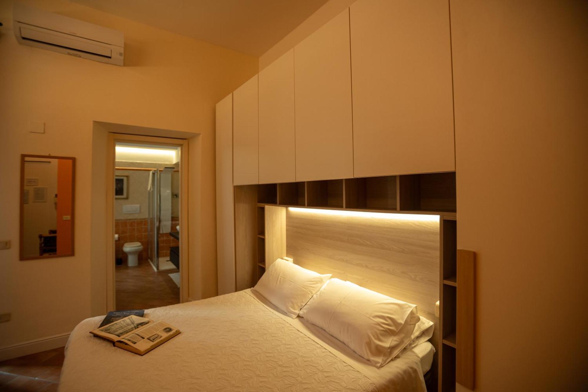 Indipendent Studio Apartment With Terrace - Parking Флоренция Екстериор снимка