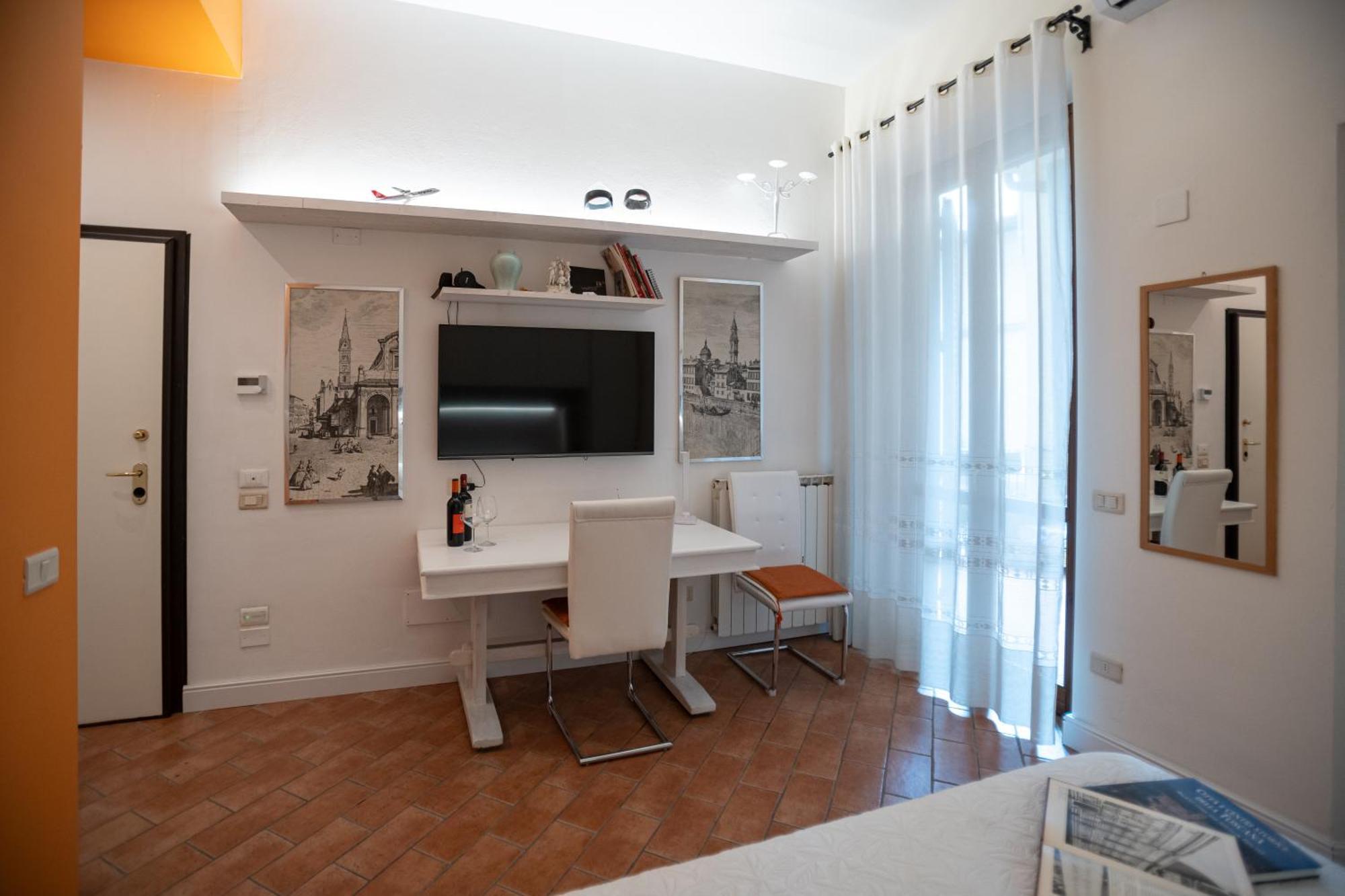 Indipendent Studio Apartment With Terrace - Parking Флоренция Екстериор снимка